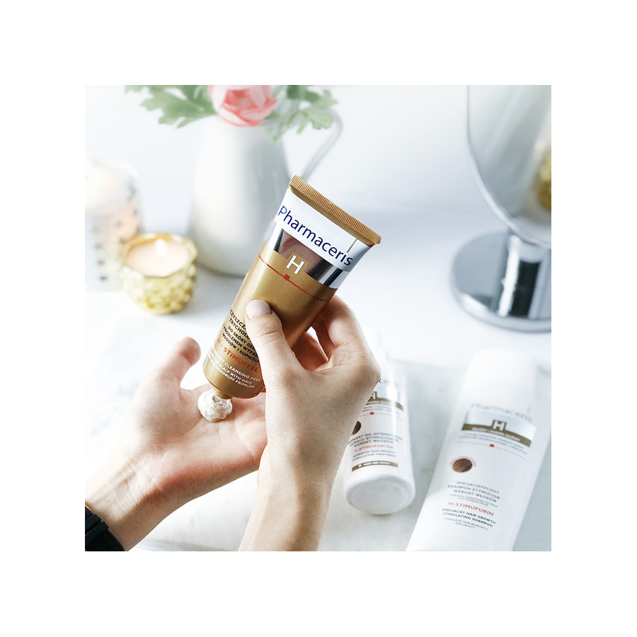 Gommage à la poudre de graines d'abricot pour cuir chevelu - Pharmaceris H-Stimupeel